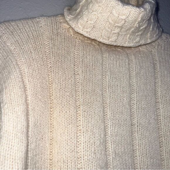 Vintage Ralph Lauren 100% Wool Cable Knit Turtleneck Sweater Ivory Cream Size S - Picture 4 of 5